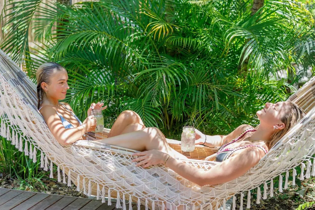 Selina Magnetic Island Hostel Horseshoe Bay