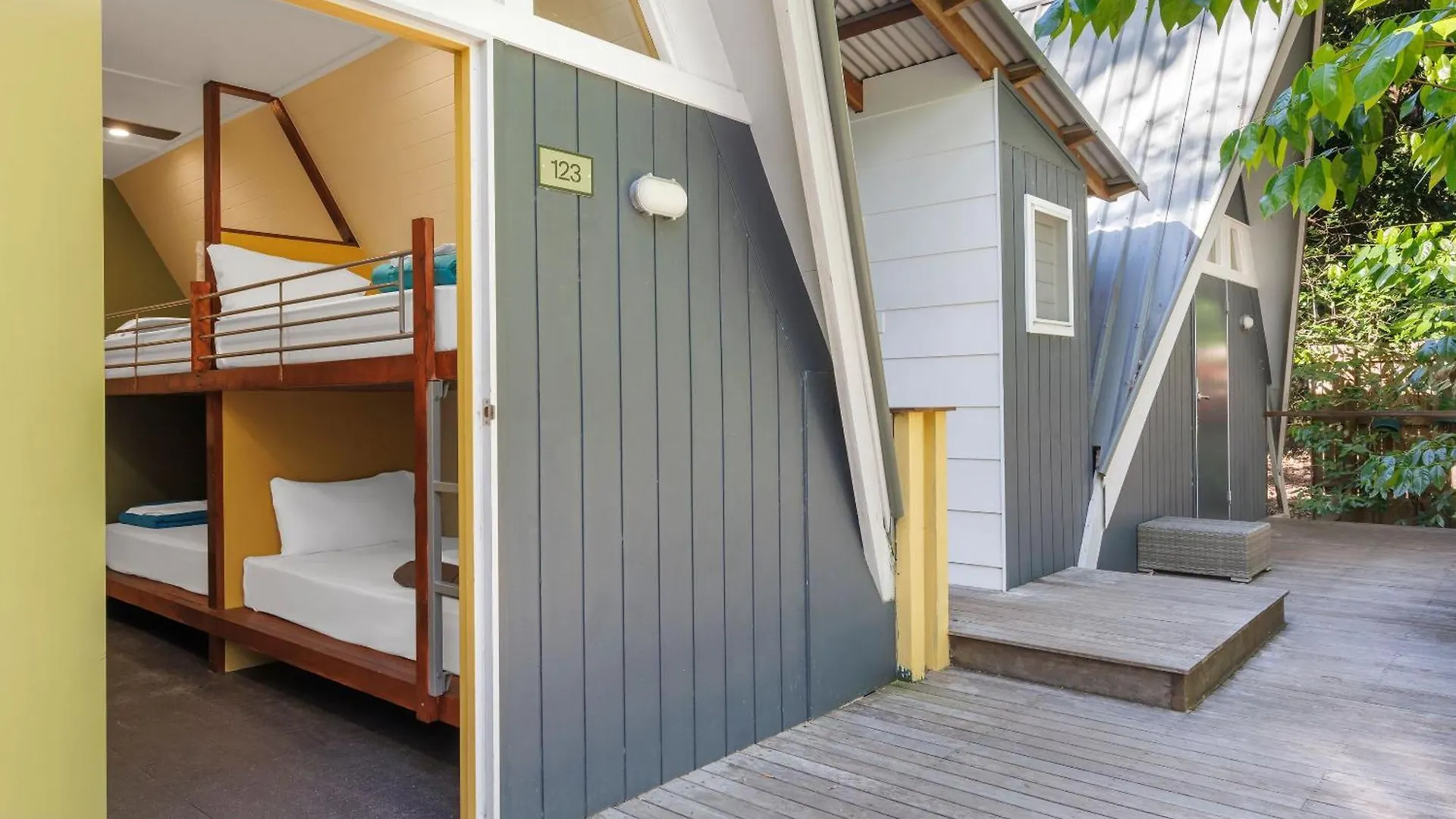 Selina Magnetic Island Hostel Horseshoe Bay