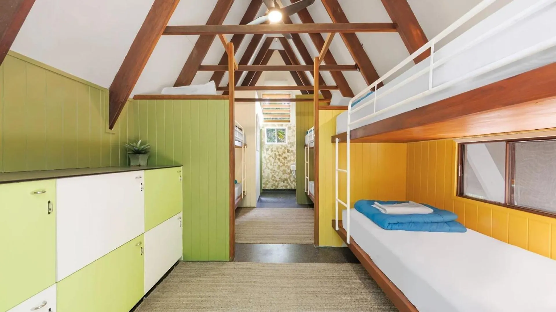 Selina Magnetic Island Hostel Horseshoe Bay
